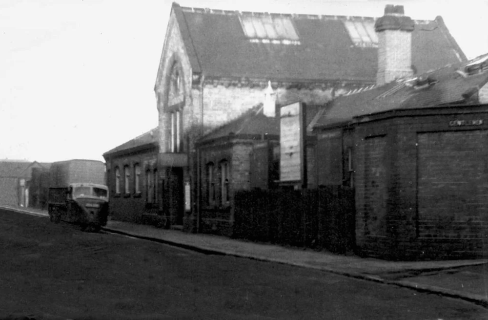 View with historical information. Post old railway street train station.